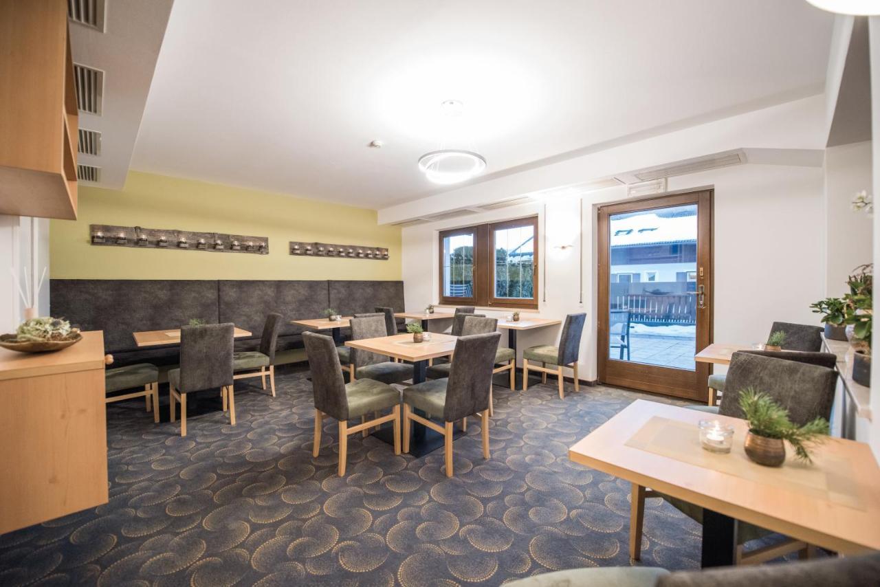 Apparthotel Feldhof - Living And Bistro Nova Ponente Exterior foto